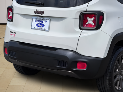 2016 Jeep Renegade Latitude 75th Anniversary Edition