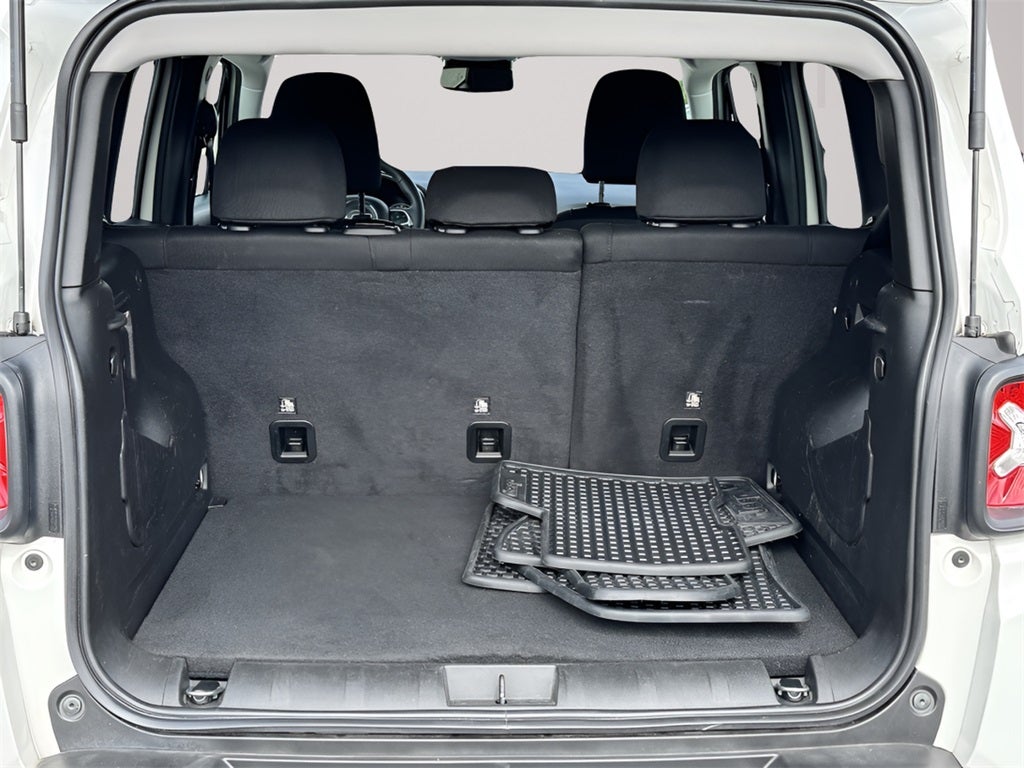 2023 Jeep Renegade Trailhawk