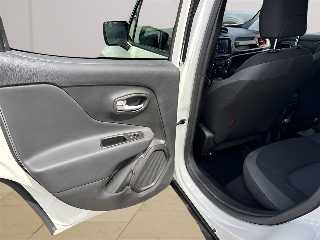 2023 Jeep Renegade Trailhawk