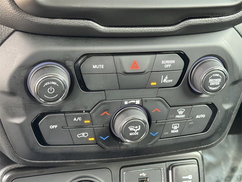 2023 Jeep Renegade Trailhawk